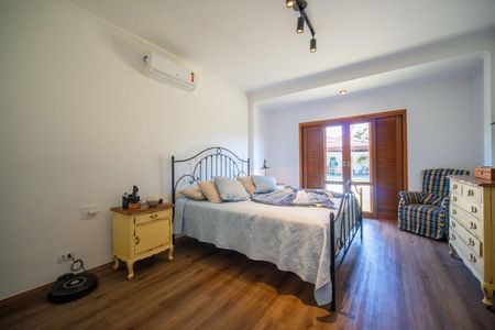 3_photo/94cf000f03.7a37549eceeba21f-ATLAS-23ccb018-1f8d-42c3-92ec-08c2b33d27c6.jpg de casa de condomínio à venda com 4 quartos, 417m² em Palos Verdes, Carapicuíba