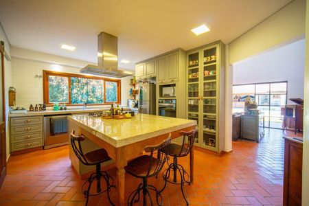 11_photo/94cf000f03.7a37549eceeba21f-ATLAS-72772dc9-c8a6-4265-bb6f-db1cdaeae1ed.jpg de casa de condomínio à venda com 4 quartos, 417m² em Palos Verdes, Carapicuíba