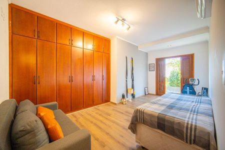 2_photo/94cf000f03.7a37549eceeba21f-ATLAS-bbc218ea-5863-42ca-911e-d5e2ada38e83.jpg de casa de condomínio à venda com 4 quartos, 417m² em Palos Verdes, Carapicuíba