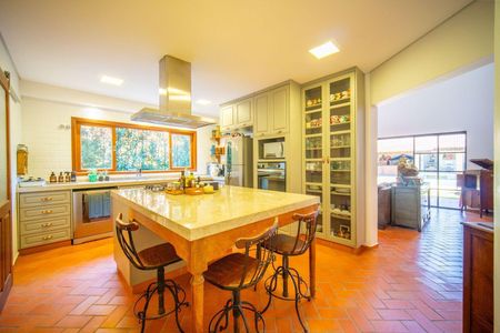 10_photo/94cf000f03.7a37549eceeba21f-ATLAS-e2299d57-a906-4e59-9c3e-d03d6eb2aa03.jpg de casa de condomínio à venda com 4 quartos, 417m² em Palos Verdes, Carapicuíba