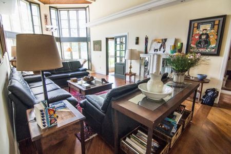 11_photo/94cf000f6b.faecce82d0fac38b-ATLAS-64434ca8-5d8c-4884-a5f2-2dc9d59625cb.jpg de casa de condomínio à venda com 3 quartos, 550m² em Palos Verdes, Carapicuíba