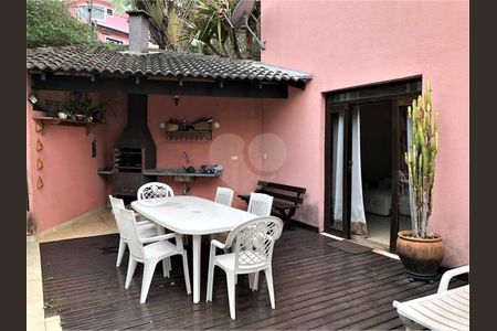 17_photo/94cf0012b5.2dee3008c714cfe4-ATLAS-b1e2d61c-7917-44d4-bbae-c1ee001ab7a7.jpg de casa à venda com 3 quartos, 500m² em , Carapicuíba