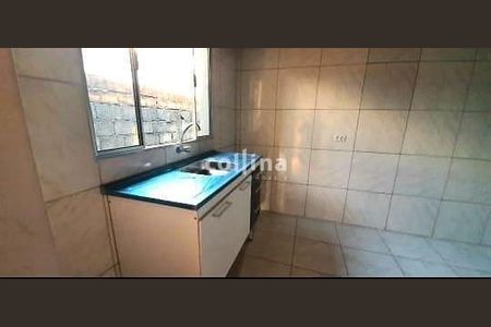 3_photo/94cf0015df.ceff8192393c33de-ATLAS-1b54eba9-c7b6-4b37-a5e6-c8e1b3fef9b4.jpg de casa à venda com 4 quartos, 250m² em Jardim Ana Estela, Carapicuíba