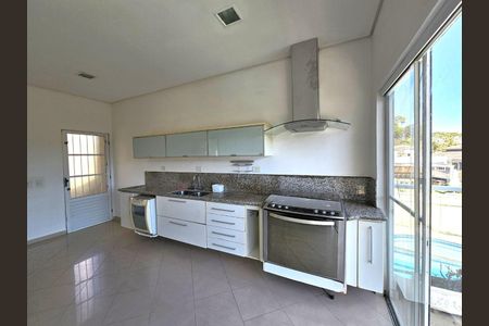 5_photo/94cf00168f.470e3b4ecc8ee2ef-ATLAS-1b17d7b0-dd71-44d0-b01e-a472e87398b1.jpg de casa de condomínio à venda com 4 quartos, 400m² em Pousada dos Bandeirantes, Carapicuíba