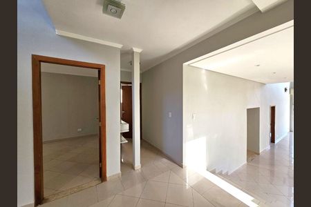 11_photo/94cf00168f.470e3b4ecc8ee2ef-ATLAS-45211ac3-4557-45e1-82ac-3a9676e8c91c.jpg de casa de condomínio à venda com 4 quartos, 400m² em Pousada dos Bandeirantes, Carapicuíba