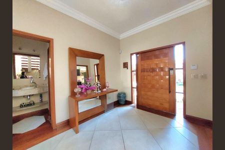 7_photo/94cf0016f3.51e9d72e285c0521-ATLAS-3319e1db-65a5-4d68-83e2-6a1a1bd926b4.jpg de casa para alugar com 4 quartos, 308m² em Pousada dos Bandeirantes, Carapicuíba