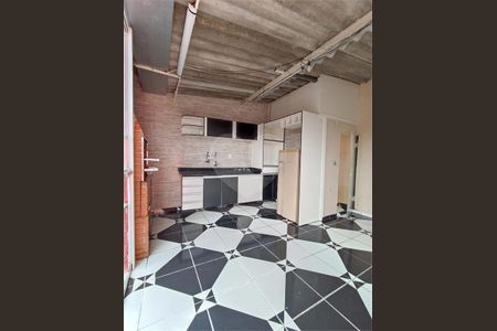 5_photo/94cf0024ed.eb4747a7722cd593-ATLAS-d28e927e-6358-47cf-a25b-a5e50c8da3c9.jpg de casa à venda com 4 quartos, 75m² em Jardim Bom Sucesso, Carapicuíba