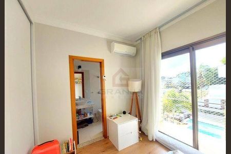 3_photo/94cf0025ad.97484f792a469e2d-ATLAS-2da5a0f7-ffcf-4a88-b0ec-4b7561eaf950.jpg de casa à venda com 4 quartos, 391m² em Vila Veloso, Carapicuíba