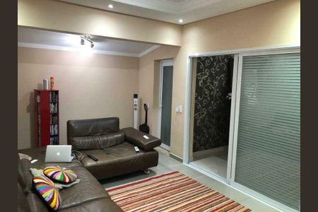 2_photo/94cf00263f.1aa5b8f538f3adaf-ATLAS-6e5bd7d3-cfbf-4291-8e5a-59dfd37d860b.jpg de casa de condomínio à venda com 4 quartos, 490m² em Vila Veloso, Carapicuíba