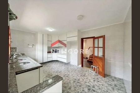 5_photo/94cf0029e1.2832257cbb3df2c4-ATLAS-0d81c493-e478-4a78-b2b6-50d4abbfb426.jpg de casa de condomínio à venda com 4 quartos, 356m² em Jardim Rosa Maria, Carapicuíba