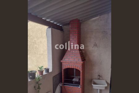 7_photo/94cf002a23.ceff8192393c33de-ATLAS-bfcccbec-7aaf-40ca-9816-5a38d06fef8a.jpg de casa à venda com 2 quartos, 55m² em Vila Silviania, Carapicuíba