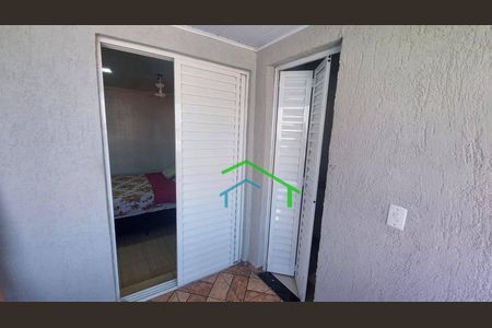 24_photo/94cf002f1b.70986b2d83168018-ATLAS-cb8678b6-dd84-4751-aaa6-5ba4cebb11c3.jpg de casa à venda com 3 quartos, 183m² em Jardim Santa Tereza, Carapicuíba