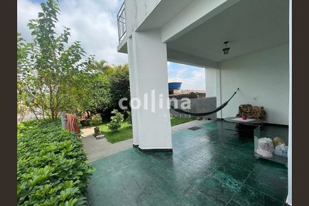 5_photo/94cf003193.ceff8192393c33de-ATLAS-7daffb5e-8a87-4a1c-8a9d-532df21050ff.jpg de casa à venda com 5 quartos, 202m² em Vila Silviania, Carapicuíba