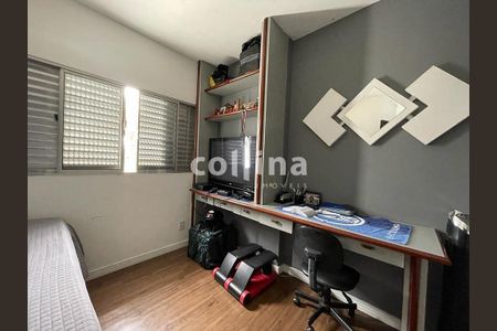 4_photo/94cf003193.ceff8192393c33de-ATLAS-e52bd954-8a27-421b-9214-78e2a8aba09f.jpg de casa à venda com 5 quartos, 202m² em Vila Silviania, Carapicuíba