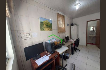38_photo/94cf0031fd.4f5ed0f0140bae26-ATLAS-7ad8ed2b-c3eb-4f0e-aa52-e6e5e7763e22.jpg de casa à venda com 6 quartos, 322m² em Vila Silviania, Carapicuíba