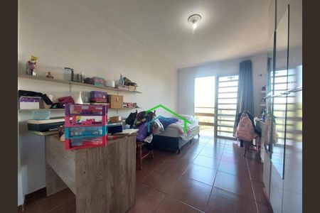 25_photo/94cf0031fd.4f5ed0f0140bae26-ATLAS-d50cd09d-50f5-4c86-9805-ce8d78c9975c.jpg de casa à venda com 6 quartos, 322m² em Vila Silviania, Carapicuíba