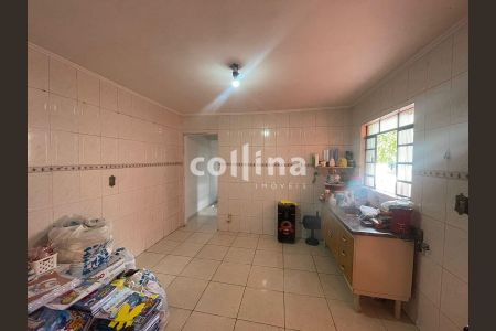 5_photo/94cf0035d3.ceff8192393c33de-ATLAS-747911b7-7d43-4e09-b328-b835047ae5bf.jpg de casa à venda com 4 quartos, 10m² em Jardim Bom Pastor, Carapicuíba