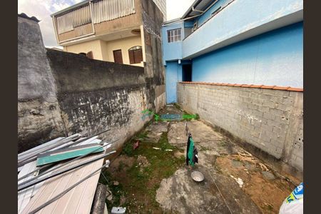 3_photo/94cf003a7f.eb4747a7722cd593-ATLAS-0dfec62e-4118-4e8a-b855-51a29edf62e4.jpg de casa à venda com 5 quartos, 90m² em Jardim Planalto, Carapicuíba