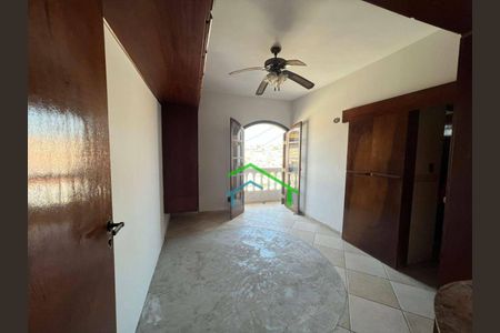 10_photo/94cf003b67.31f8faead97f4406-ATLAS-3f881d83-2036-4d56-b6f0-e12e92e39819.jpg de casa para alugar com 3 quartos, 200m² em Jardim Yaya, Carapicuíba