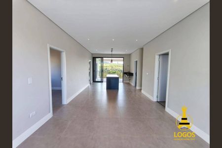 10_photo/94cf003bef.4f48e483d4bcdc3b-ATLAS-118c187d-0ed3-4b53-9c1e-62ff1db9a56c.jpg de casa à venda com 3 quartos, 193m² em Jardim Planalto, Carapicuíba