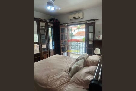20_photo/94cf003cd5.d9f076d2edbf9077-ATLAS-a0a50f86-8917-489b-8ecd-2d9573eadb53.jpg de casa à venda com 4 quartos, 200m² em Jardim Guiomar, Carapicuíba