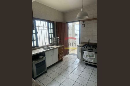 8_photo/94cf003cd5.d9f076d2edbf9077-ATLAS-b4a8152a-ba89-43cc-87a3-7fd52be2ab2a.jpg de casa à venda com 4 quartos, 200m² em Jardim Guiomar, Carapicuíba