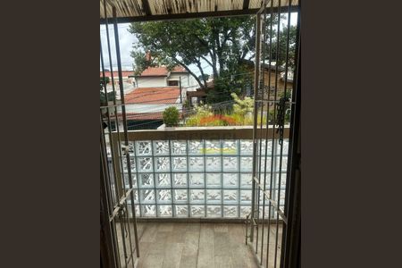 27_photo/94cf003cd5.d9f076d2edbf9077-ATLAS-f9ae5f6f-6c09-4f97-8cd8-cb0b177e2ed6.jpg de casa à venda com 4 quartos, 200m² em Jardim Guiomar, Carapicuíba