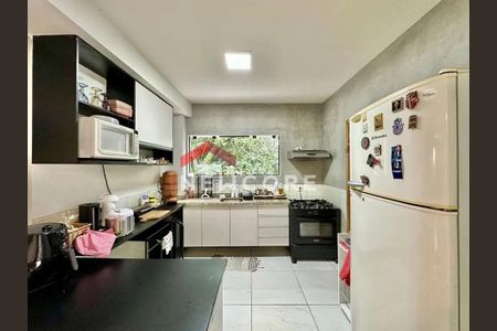 4_photo/94cf00435b.621ee2e78907adfc-ATLAS-1a6c7ee1-adff-40dd-9eb7-cc9ff392ad73.jpg de casa de condomínio à venda com 3 quartos, 124m² em Granja Viana, Carapicuíba