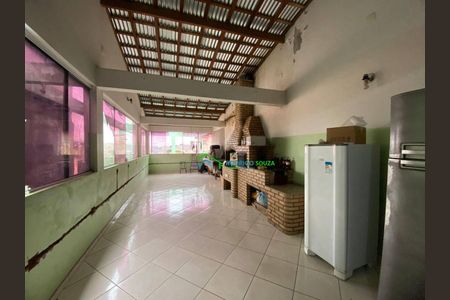 3_photo/94cf004a09.b7a0516a7ad041b5-ATLAS-885306e6-1047-4e32-a8f5-e66437bde294.jpg de casa à venda com 3 quartos, 375m² em Parque Roseira, Carapicuíba