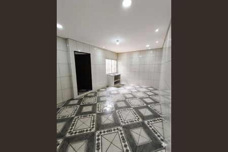 4_photo/94cf004f69.80e8234dd9ee7daa-ATLAS-83cc65d3-c6c7-4c7e-a569-30e37c6a9e5c.jpg de casa para alugar com 1 quarto, 40m² em Jardim Maria Beatriz, Carapicuíba