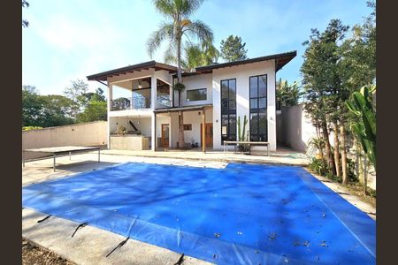 2_photo/94cf0050cb.df2406aa61ba3211-ATLAS-0f132861-9fcf-4392-89b2-e2a8f2267e43.jpg de casa de condomínio à venda com 3 quartos, 400m² em Chácara Vale do Rio Cotia, Carapicuíba