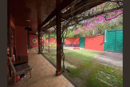 3_photo/94cf00546f.87f5cef759a1f567-ATLAS-06ecc9ca-908f-4889-867c-d075eb113086.jpg de casa à venda com 3 quartos, 285m² em Chácara Vale do Rio Cotia, Carapicuíba