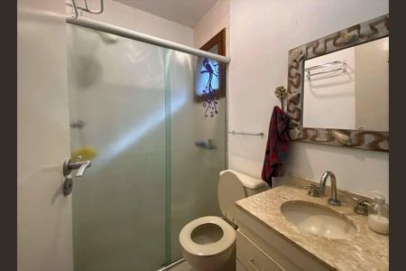 10_photo/94cf00546f.d70948cd37f6cfc6-ATLAS-2e01cf68-d118-42e1-a8b2-921ef774f6a0.jpg de casa à venda com 3 quartos, 285m² em Chácara Vale do Rio Cotia, Carapicuíba