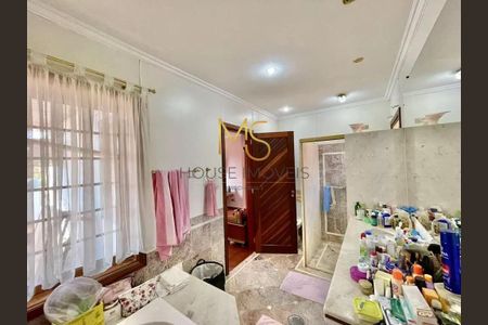 18_photo/94cf00546f.d70948cd37f6cfc6-ATLAS-f8b8a9eb-9848-4c67-bd55-04e0ae594ce6.jpg de casa à venda com 6 quartos, 528m² em Chácara Vale do Rio Cotia, Carapicuíba