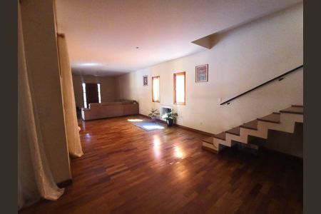 7_photo/94cf0054e9.edf2212802869f81-ATLAS-382ecec8-476e-40bb-9ebd-4f0b0122e290.jpg de casa à venda com 4 quartos, 242m² em Chácara Vale do Rio Cotia, Carapicuíba