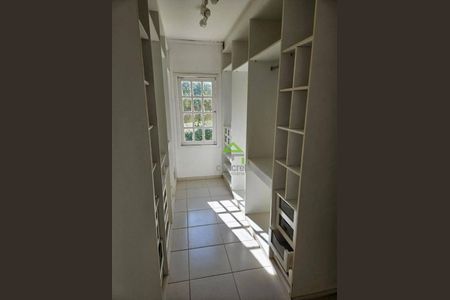 9_photo/94cf0054f9.eb2bd2a9c3b2ded2-ATLAS-39378861-603b-48a1-8604-5d049a950213.jpg de casa para alugar com 3 quartos, 380m² em Chácara Vale do Rio Cotia, Carapicuíba