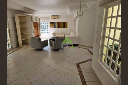 11_photo/94cf0054f9.eb2bd2a9c3b2ded2-ATLAS-aa66531a-ad1b-4bbf-be38-0a9b1855174f.jpg de casa à venda com 3 quartos, 380m² em Chácara Vale do Rio Cotia, Carapicuíba