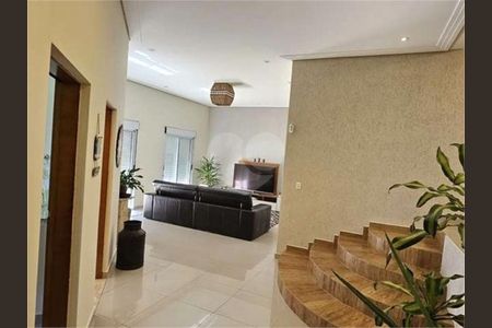 5_photo/94cf0055a9.8d9d2e8c4e07ca84-ATLAS-258c3c71-eeaa-4ebd-8c5f-80dc736851a0.jpg de casa à venda com 3 quartos, 358m² em Chácara Vale do Rio Cotia, Carapicuíba