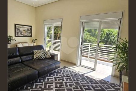 9_photo/94cf0055a9.8d9d2e8c4e07ca84-ATLAS-273e2efa-f8ad-4b19-9793-832ed14b24f9.jpg de casa à venda com 3 quartos, 358m² em Chácara Vale do Rio Cotia, Carapicuíba