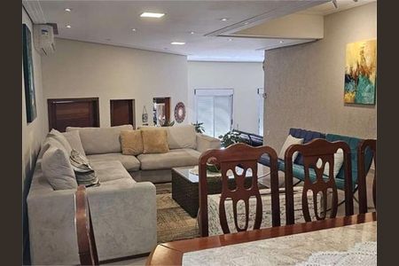 11_photo/94cf0055a9.8d9d2e8c4e07ca84-ATLAS-45dc499d-9e12-4102-ade1-19dbedba84b8.jpg de casa à venda com 3 quartos, 358m² em Chácara Vale do Rio Cotia, Carapicuíba