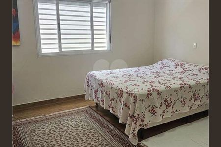 34_photo/94cf0055a9.8d9d2e8c4e07ca84-ATLAS-5133a486-414e-44f8-91fd-bdab700778bb.jpg de casa à venda com 3 quartos, 358m² em Chácara Vale do Rio Cotia, Carapicuíba