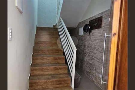 10_photo/94cf0055a9.8d9d2e8c4e07ca84-ATLAS-8869dd87-7ccb-4ac8-bf8b-280e8a076419.jpg de casa à venda com 3 quartos, 358m² em Chácara Vale do Rio Cotia, Carapicuíba