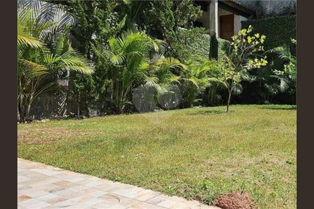 4_photo/94cf0055a9.8d9d2e8c4e07ca84-ATLAS-8ed6e5c9-466b-4126-acac-5ef908f66c16.jpg de casa à venda com 3 quartos, 358m² em Chácara Vale do Rio Cotia, Carapicuíba