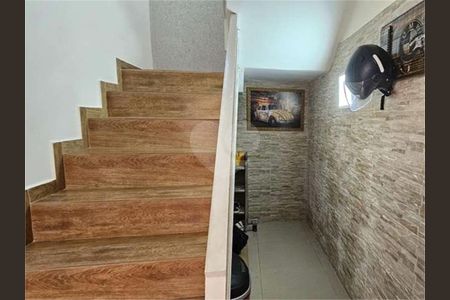 7_photo/94cf0055a9.8d9d2e8c4e07ca84-ATLAS-a4cb226b-2234-469e-85da-71eaa4f2c736.jpg de casa à venda com 3 quartos, 358m² em Chácara Vale do Rio Cotia, Carapicuíba