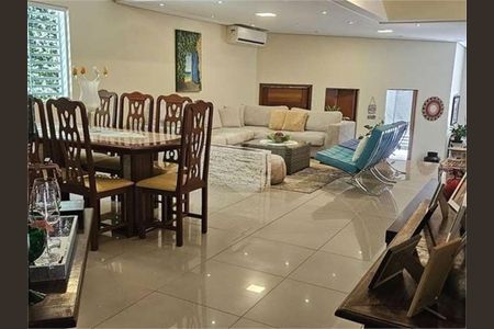 5_photo/94cf0055a9.8d9d2e8c4e07ca84-ATLAS-b2d20b31-9c0e-4d97-bb0d-6b7c7b933333.jpg de casa à venda com 3 quartos, 358m² em Chácara Vale do Rio Cotia, Carapicuíba