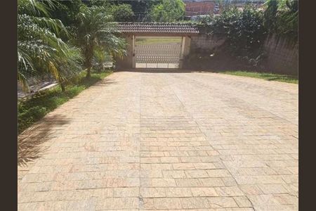 4_photo/94cf0055a9.8d9d2e8c4e07ca84-ATLAS-f6f48b4c-cf7b-41ba-88a1-32aead0a7faf.jpg de casa à venda com 3 quartos, 358m² em Chácara Vale do Rio Cotia, Carapicuíba