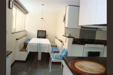 12_photo/94cf005627.dd63bef89a0f751f-ATLAS-e3fbc225-caf8-476e-b320-6aa65d97751d.jpg de casa de condomínio à venda com 3 quartos, 450m² em Chácara dos Junqueiras, Carapicuíba