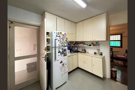 2_photo/94cf005699.8d9d2e8c4e07ca84-ATLAS-15319a4a-7b32-47f3-b285-8cb1f456171b.jpg de casa de condomínio à venda com 3 quartos, 285m² em Chácara Vale do Rio Cotia, Carapicuíba