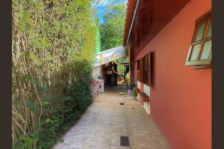 2_photo/94cf005699.8d9d2e8c4e07ca84-ATLAS-5554e5b0-3acc-4c0e-a26d-a7000d1f30c5.jpg de casa de condomínio à venda com 3 quartos, 285m² em Chácara Vale do Rio Cotia, Carapicuíba