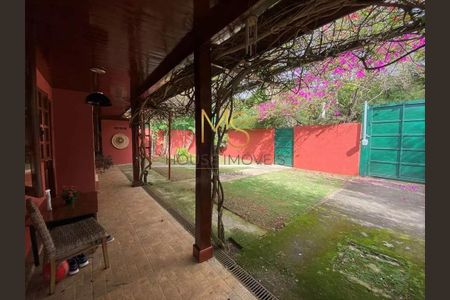 10_photo/94cf005699.8d9d2e8c4e07ca84-ATLAS-da20f4ca-e72c-41e3-9c06-9101a47a7d0a.jpg de casa de condomínio à venda com 3 quartos, 285m² em Chácara Vale do Rio Cotia, Carapicuíba